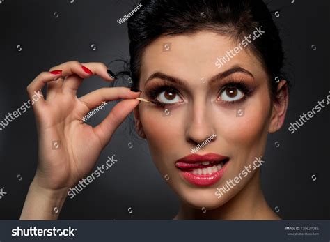 Sexy Brunette Putting Mascara Makeup Burnt Stock Photo 139627085 Shutterstock