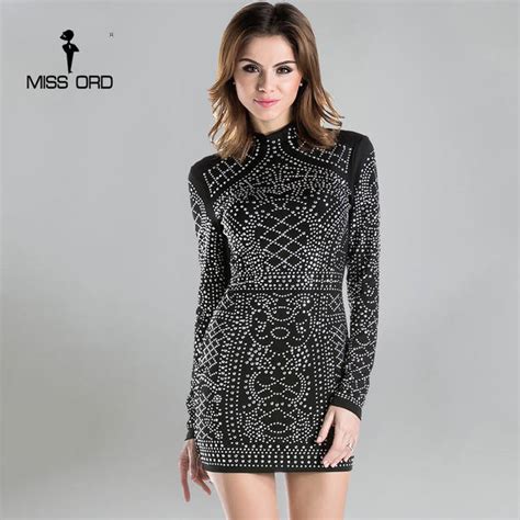 Free Shiping 2019 Sexy Geometric Retro Rhinestone High Necked Long