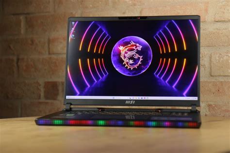 Recenzja MSI Raider GE78 HX 13V. Bestia, z którą nie musisz się o nic ...