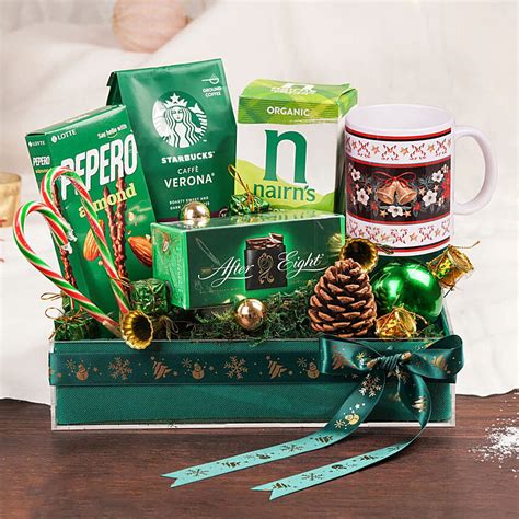 80+ Christmas hampers| Xmas Hampers | Christmas Gift Hampers Dubai - fnp.ae