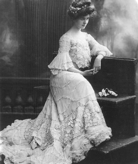 Pin By E On La Belle Epoque Edwardian Fashion Gibson Girl