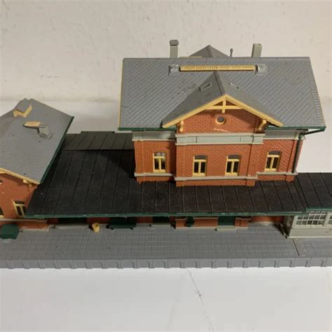 KIBRI 39368 BAHNHOF Eschbronn Maße 34 x 13 x 14 5 cm H0 Zustand Siehe