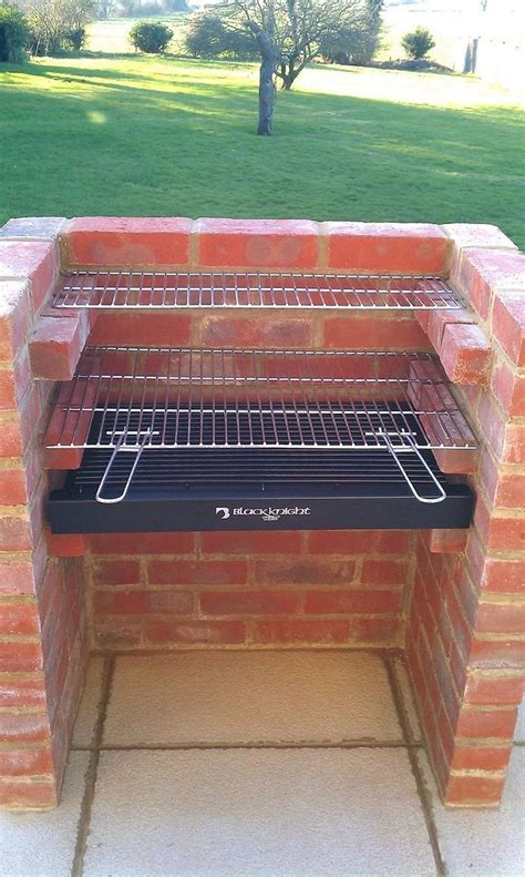 How To Make Yourself Backyard Brick Grill Brick Bbq Diy Backyard