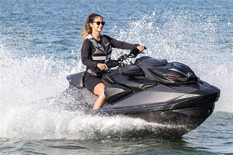 2023 Sea Doo RXP X Apex 300 Motos De Agua En Venta YachtWorld