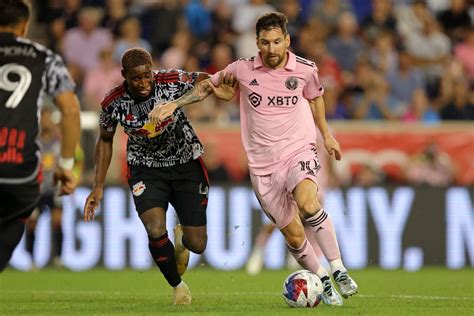 Messi Scores Dazzling Goal In Mls Debut Leads Miami Over New York Red