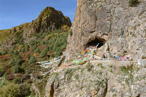 160000 Year Old Jaw From Human Ancestor Found In Tibetan Cave