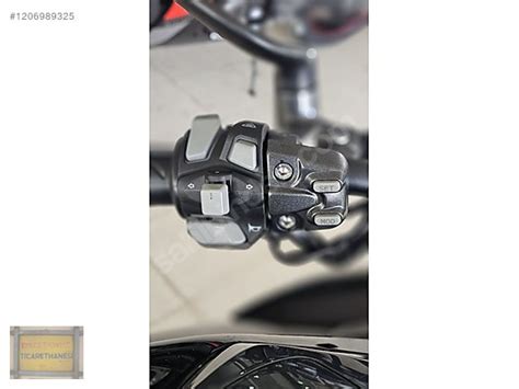 Zontes R Model Naked Roadster Motor Motosiklet Mağazasından Sıfır TL