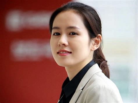 Asian Celebrities Son Ye Son Ye Jin Hd Wallpaper Pxfuel