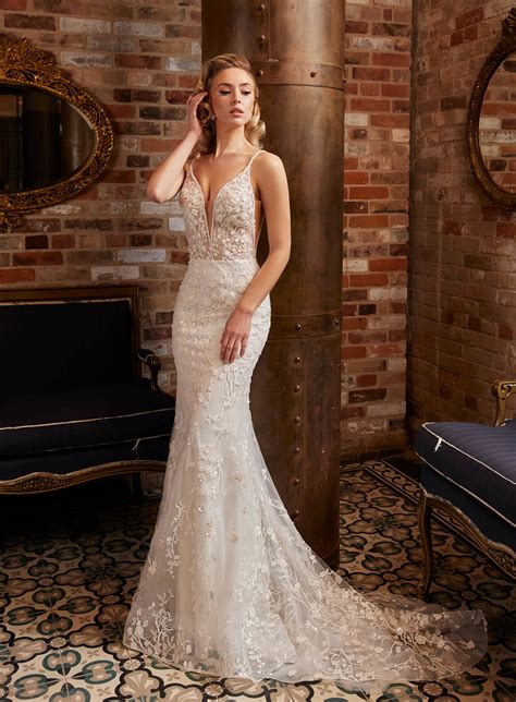 Featured Wedding Dress: June from L'Amour by Calla Blanche - Darianna