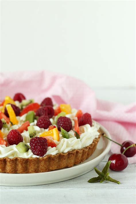 Crostata Con Crema Allo Yogurt E Frutta Il Pomodorino Confit