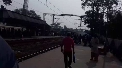 Diamond Harbour Sealdah Local Arriving Youtube