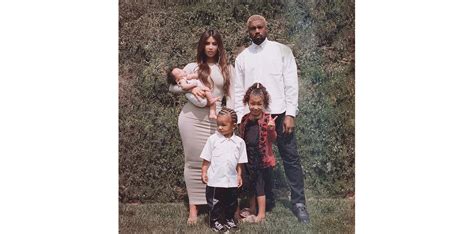 Vid O Kim Kardashian Kanye West Et Leurs Trois Enfants Chicago