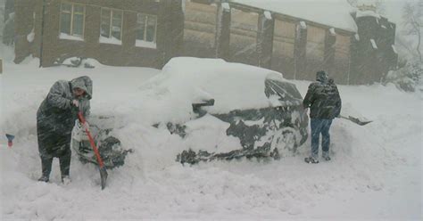 'Digging out is atrocious’: South Buffalo residents dig out after snowstorm