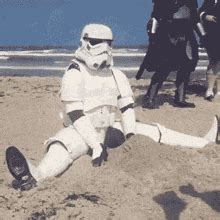 Star Wars Stormtrooper GIF - StarWars Stormtrooper Sand - Discover & Share GIFs