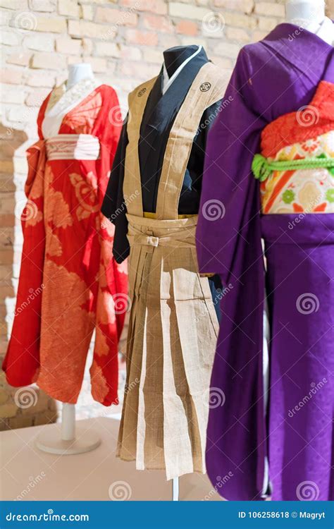 Vestito Giapponese Tradizionale Dal Samurai Costumi Del Kimono Per L