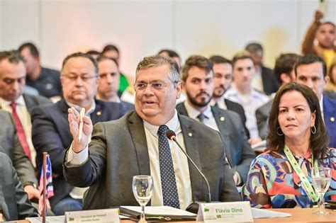 Acre adere ao Plano Amas e recebe primeiras doações do programa federal