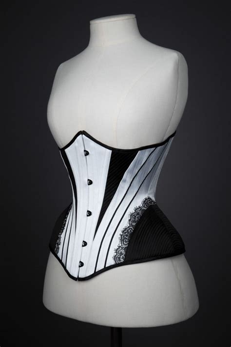 Exhibition The Modern Corset Renaissance Chapter 2 The