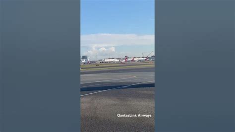 Qantaslink Airways Arriving From Dubbo Qantas Youtube