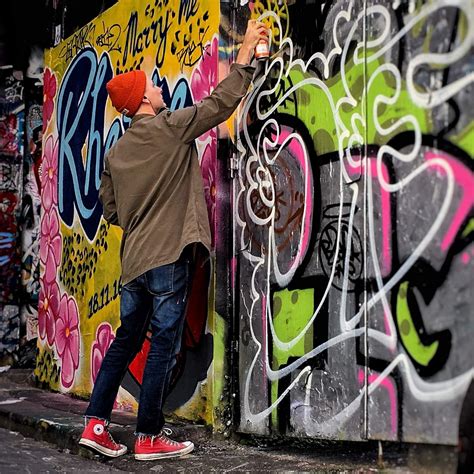 Street Art Photography Tips For Your Iphone And Android Smartphone By