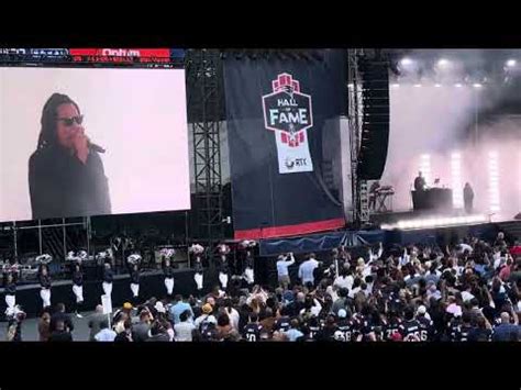 WATCH Jay Z Electrifies Gillette Stadium At Tom Brady S Patriots Hall