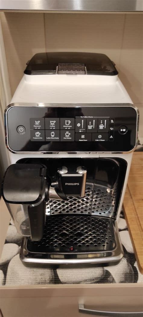 Espressor automat Philips EP3243/50 Zimandcuz • OLX.ro