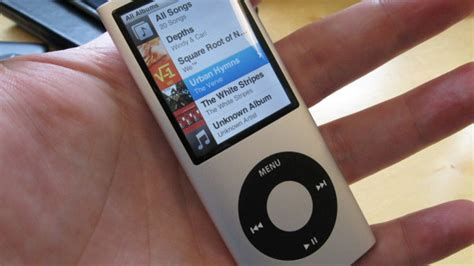 First Look Apple Ipod Nano 4g Cnet