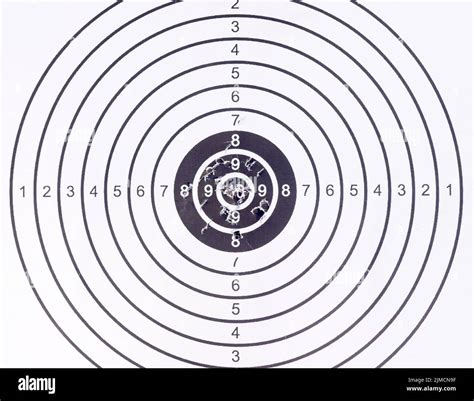 Shooting target hi-res stock photography and images - Alamy