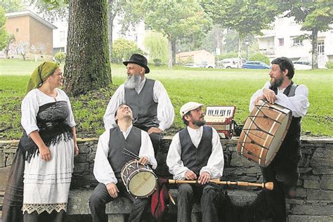 Música tradicional gallega en A Mezquita con el folk de Carapaus