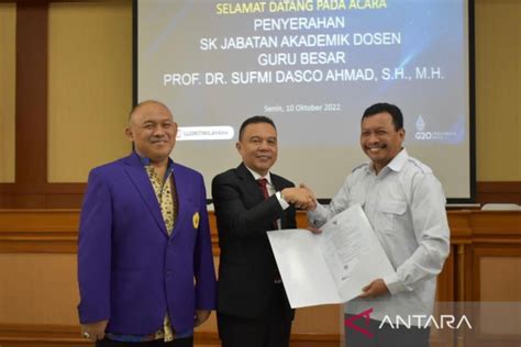 Wakil Ketua DPR Raih Gelar Profesor Bidang Hukum ANTARA News