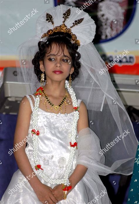 Yemeni Girl Wears Traditional Wedding Dress Editorial Stock Photo