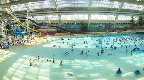 world waterpark  west edmonton mall whitewater