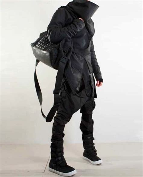 tumblr_mw51dg05XT1shl7uzo1_500.jpg (483×598) | Moda cyberpunk, Moda ...