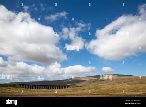 Ribblehead Viaduct Ingleton Yorkshire Dales National Park Uk Stock