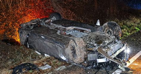 BMW überschlägt sich auf A46 bei Wuppertal