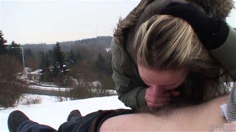 Winter Fun With Blonde Nympho Samantha Jolie