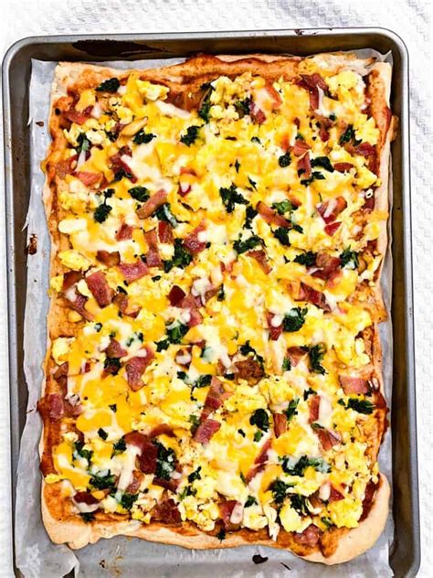 How To Make Sheet Pan Breakfast Pizza