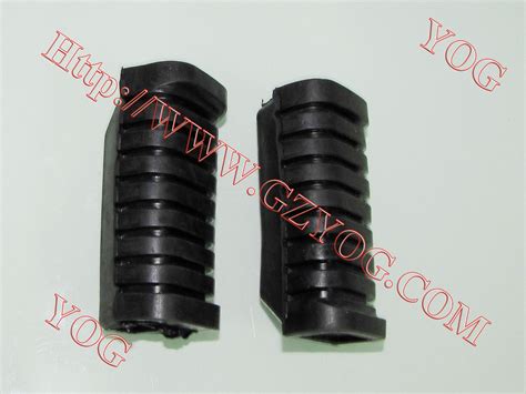 Motorcycle Spare Parts Front Footrest Rubber For 110cc Cgl125 Hlx125