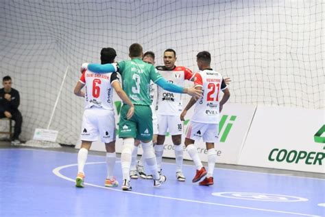 Jec Futsal Vence O Pato Fora De Casa E Assume A Liderança Da Liga Nacional