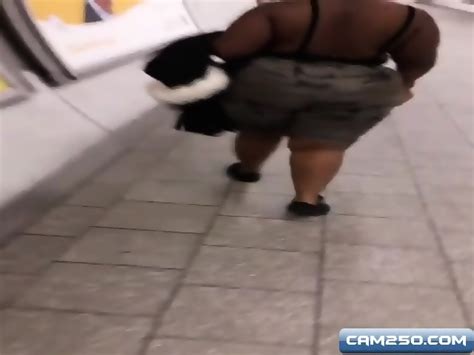 Huge Ass Jumbo Booty Wobbling Bbw