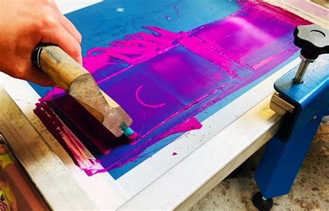 Screen Printing Basics Step By Step Squeegee And Ink