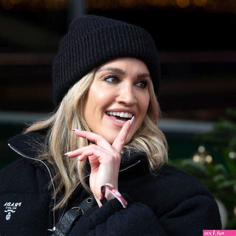 Amanda Holden Ashley Roberts Make A Stylish Appearance In London Free