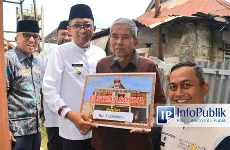 Infopublik Wako Hendri Septa Serahkan Bantuan Kebakaran Di Belakang