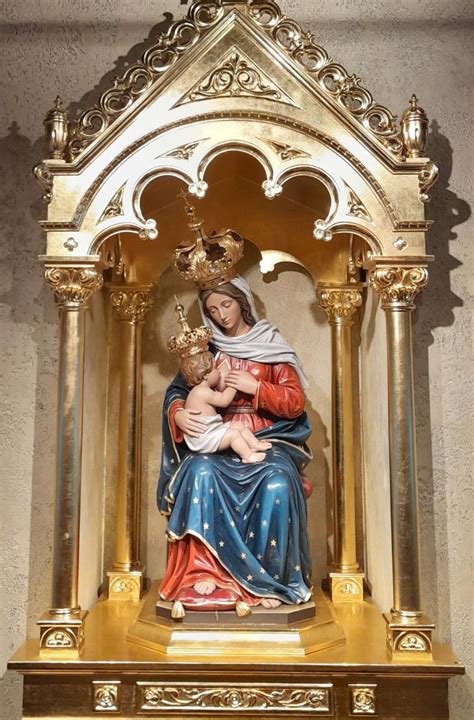 Nuestra Señora De La Leche A Holy Babe At The Breast Verónica A Gutiérrez