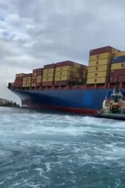 Disincagliata La Nave Bloccata Nel Porto Di Gioia Tauro Il Vento