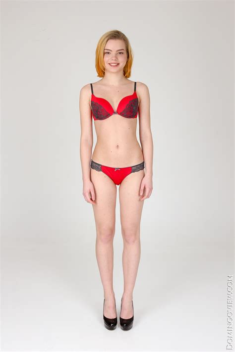 Forumophilia PORN FORUM Pretty Babes Erotic View DomV Page