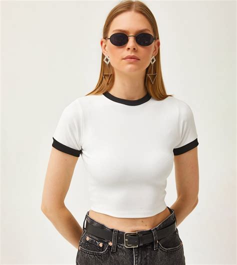 Buy Olalook Ribbed Short Sleeves Crop Top In White 6thstreet Bahrain