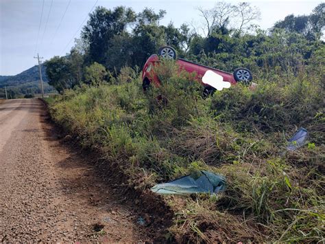 Motorista Capota Carro Em Santa Maria Do Herval Jornal O Di Rio