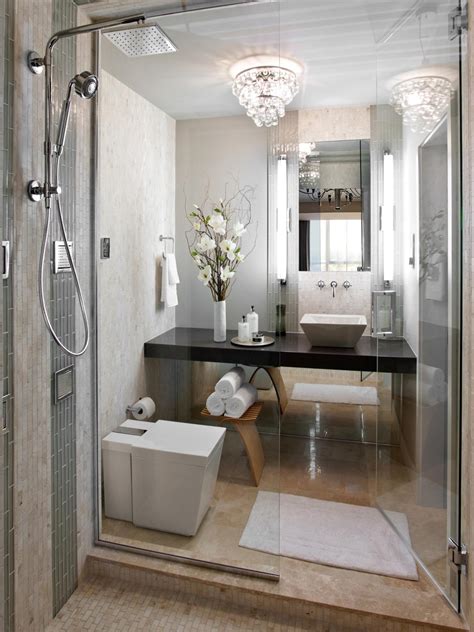 A Sleek Space With Furnishings Pared Down The Master Bathroom Invites Relaxation A 6 Foot