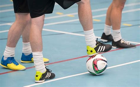 Futebol x Futsal conheça as principais diferenças E C P