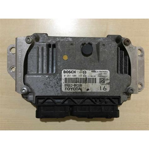 ECU MOTOR BOSCH ME7 9 52 0261S06144 TOYOTA 89661 0H160